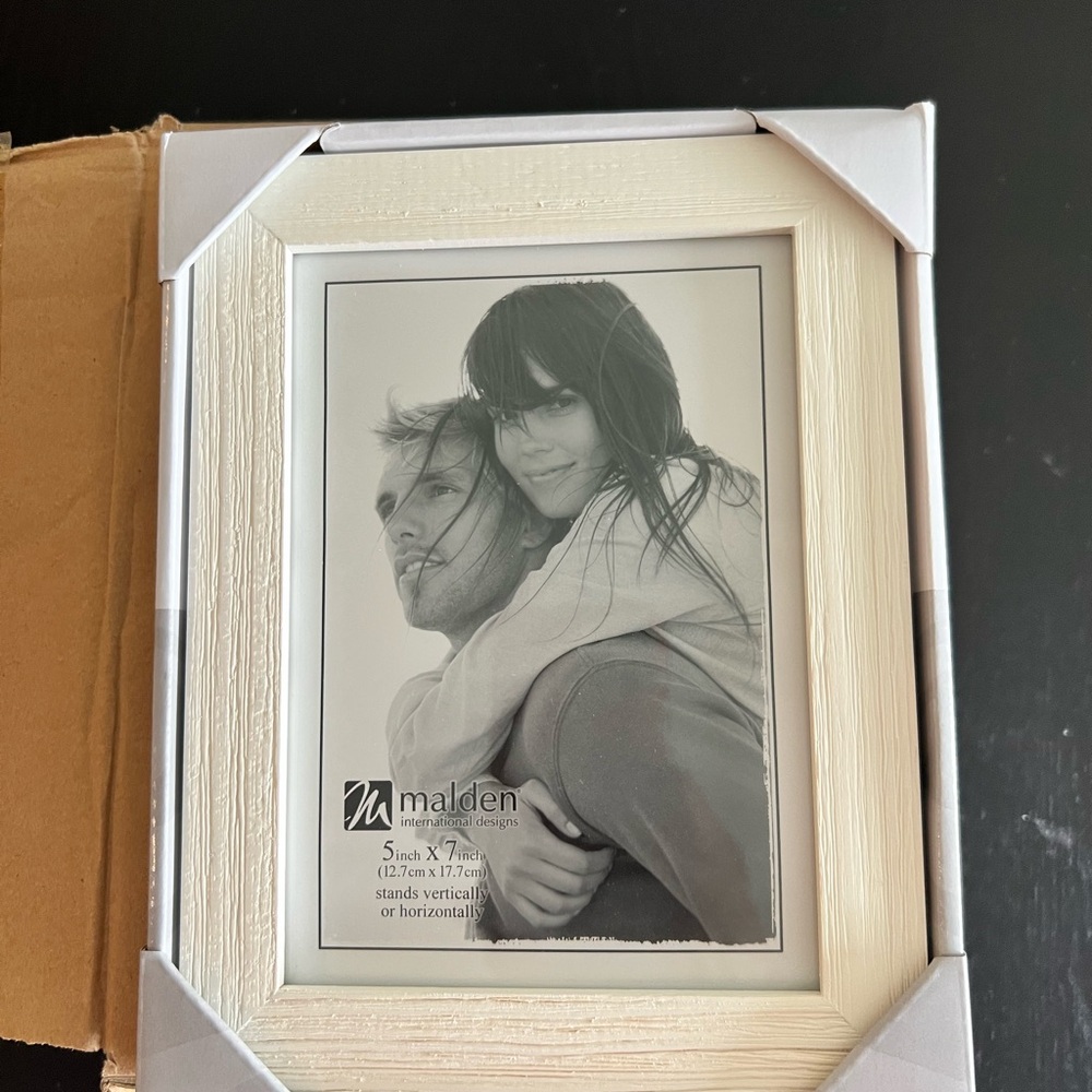 Malden Cream Photo Frame